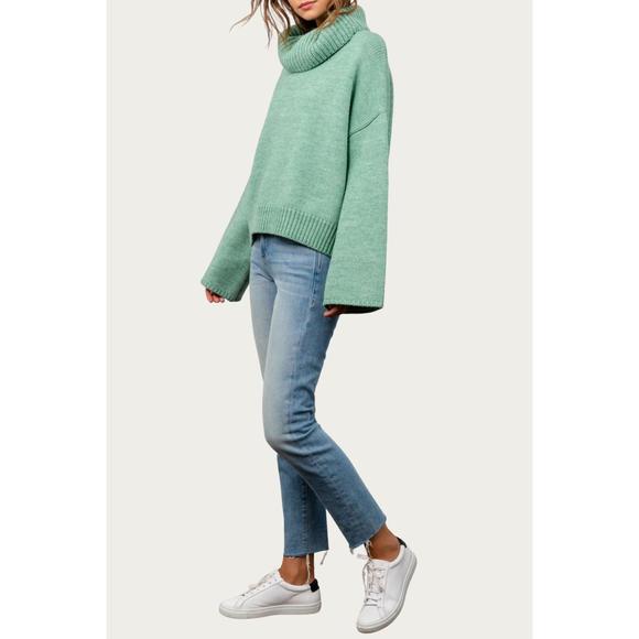 NEW J.ING fresh sage oversized sweater in green - Picture 2 of 2